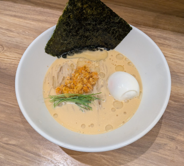 「【限定】青森産生雲丹の冷やしそば＋味玉」@麺庵 利休の写真