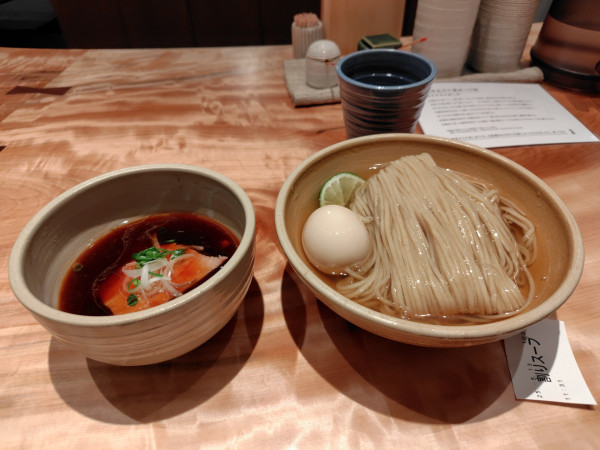 「味玉醤油つけ麺¥1350割りスープ¥50」@迂直の写真