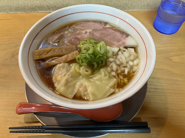 「特製中華そば」@ラァメン ぼーんずの写真