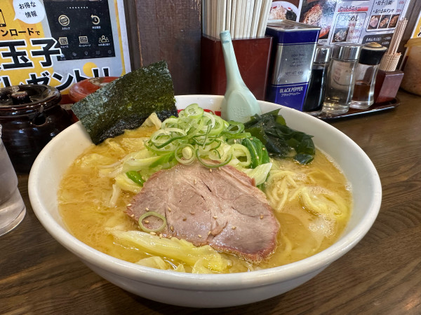 「キャベツらーめん（大盛り）」@さつまっこ MEGAドンキホーテ大森山王店の写真