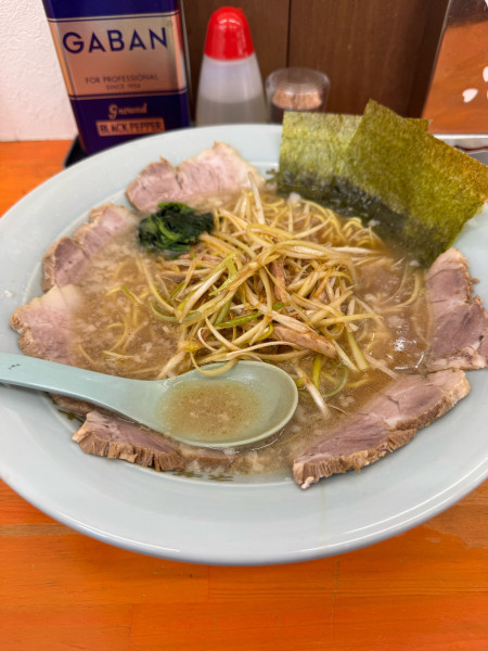 「ネギチャーシューメン」@ラーメンショップ椿 春日部備後店の写真