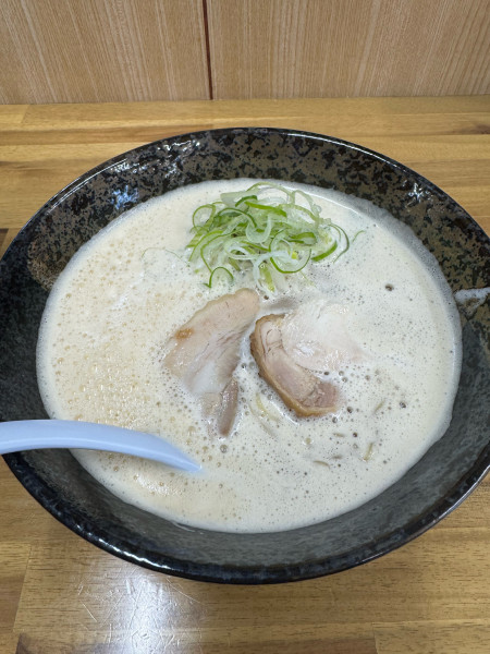 「白湯醤油」@麺屋 鶏一匠 原市店の写真
