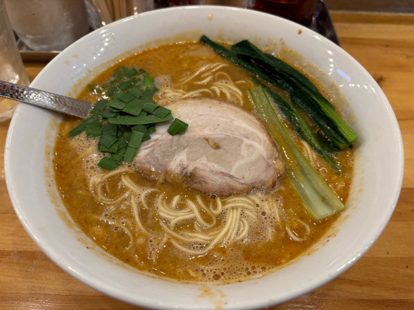 「赤の担担麺（大盛）」@瀬佐味亭の写真