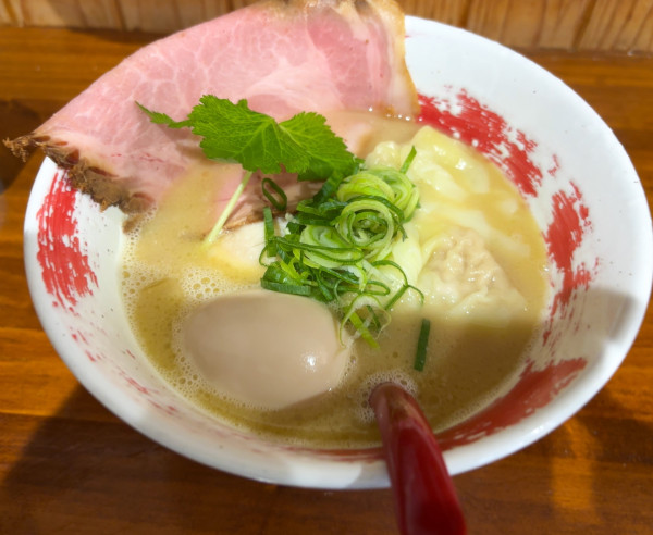 「帆立塩ラーメン +特製トッピング (限定)」@麺ダイニング 旬彩の写真