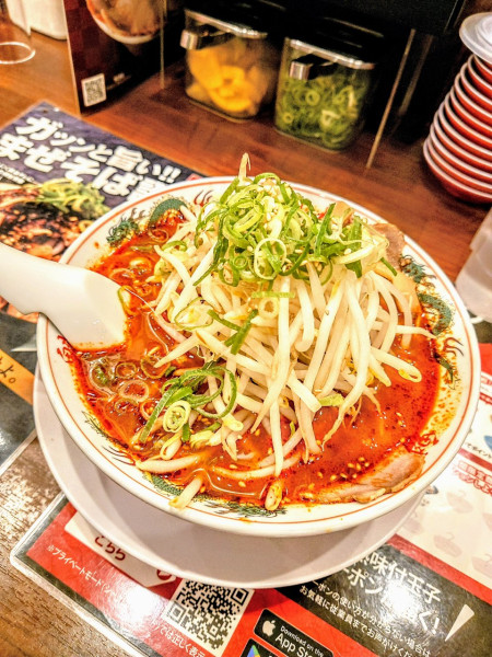 「辛味噌もやしラーメン」@魁力屋 所沢小手指店の写真