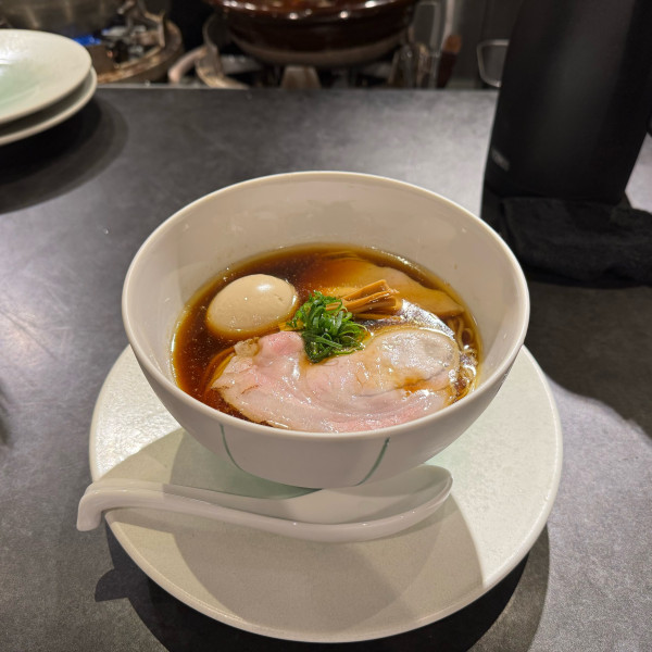 「味玉醤油ラーメン」@Ramen 翡翠の写真