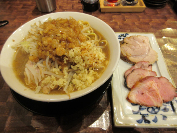 「豚そば（１０００円）＋チャーシュー３５０円」@特級鶏蕎麦龍介 テクノパーク桜店の写真