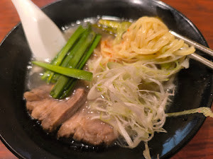 「ランチ コロちゃんラーメン(温)(700)」@ホルモンコロちゃんの写真