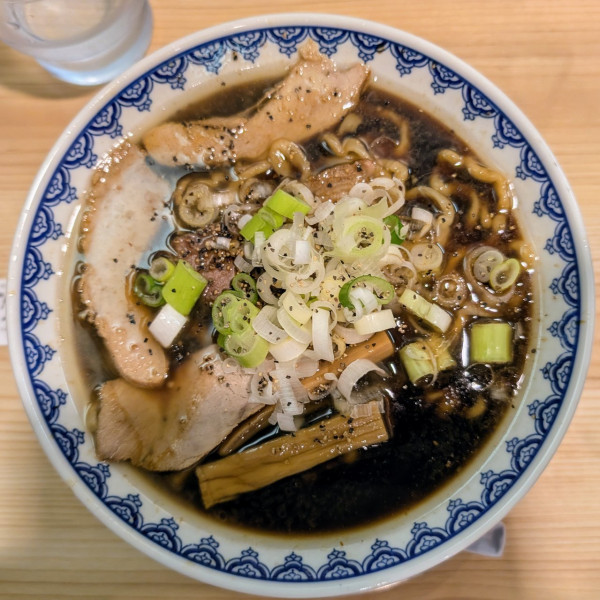 「【限定メニュー】山形ブラック　￥1100」@龍上海 新横浜ラーメン博物館店の写真
