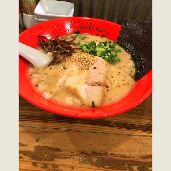 「ちゃがらぁめん」@らぁめん つけめん ちゃが商店 大分店の写真