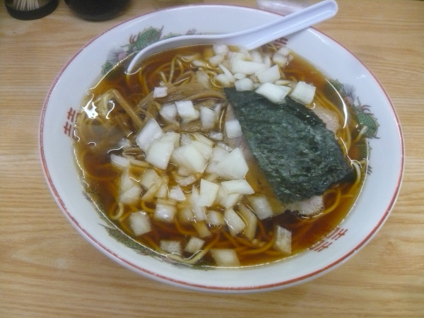 「らあめん（並、+玉ネギ）」@でうらの写真