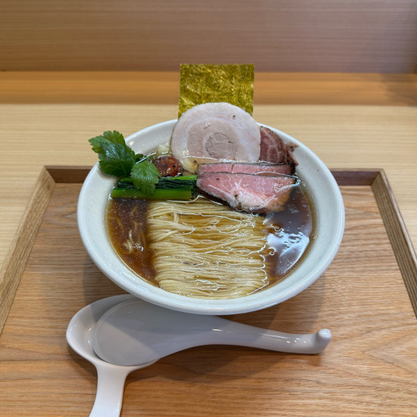 「淡麗煮干しそば」@中華そば うお静の写真