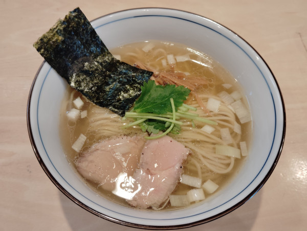 「軍鶏そば　　塩　　　1100円」@麺庭 つむぎの写真