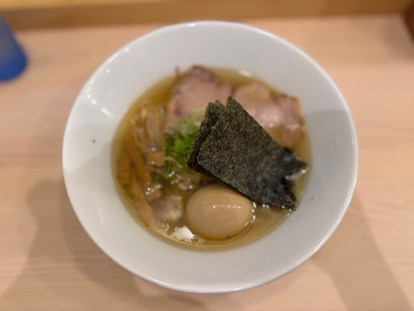 「味玉塩ラーメン 1100円」@ラーメンLab ろじっくの写真