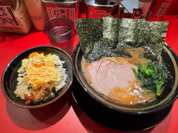 「ラーメン」@家系ラーメン 王道乃印 新橋店の写真