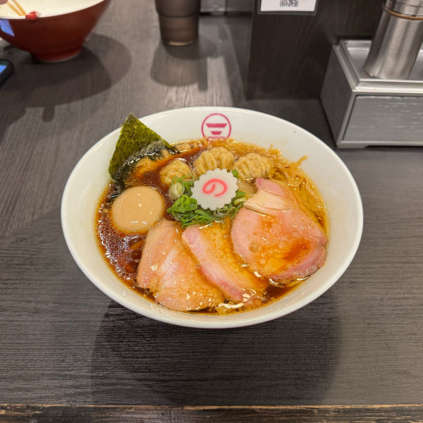 「特生姜醤油そば」@横浜中華そば 維新商店の写真