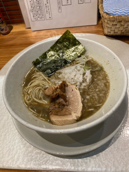 「煮干しそば」@つけめん・らーめん・煮干そば 金狼の写真