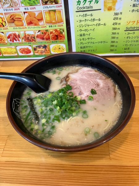 「博多ラーメンチャーハンセット 替え玉✖️3」@博多ラーメン 長浜や 平和島店の写真
