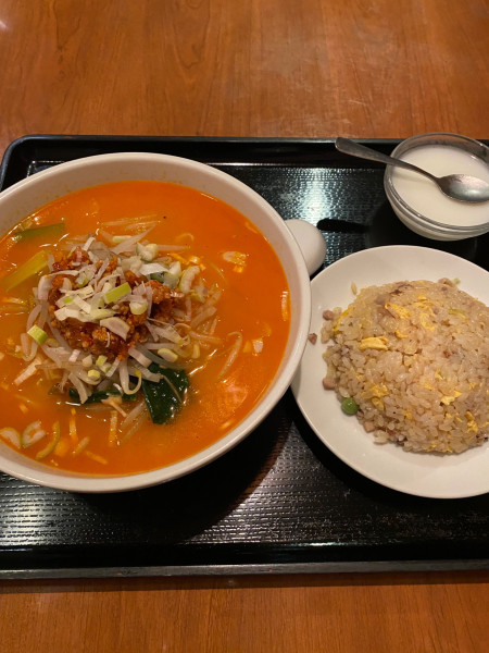 「担々麺と半炒飯セット」@中華居酒屋 大唐の写真