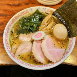 特製中華そば（1350円）＋小辛（50円）