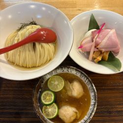 特上白醤油つけ麺