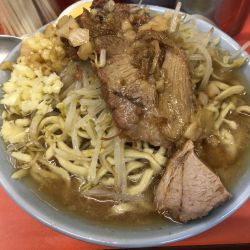 ラーメン普通400g(ニンニク、アブラ)+生たまご 1250円