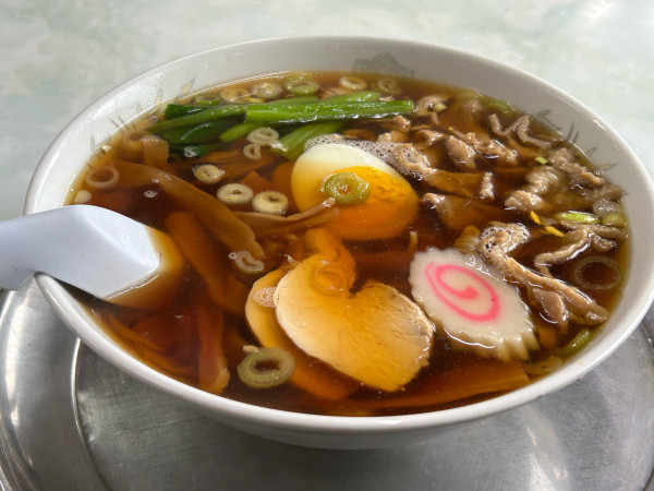 「メンマラーメン・鶏皮」@盛信軒の写真