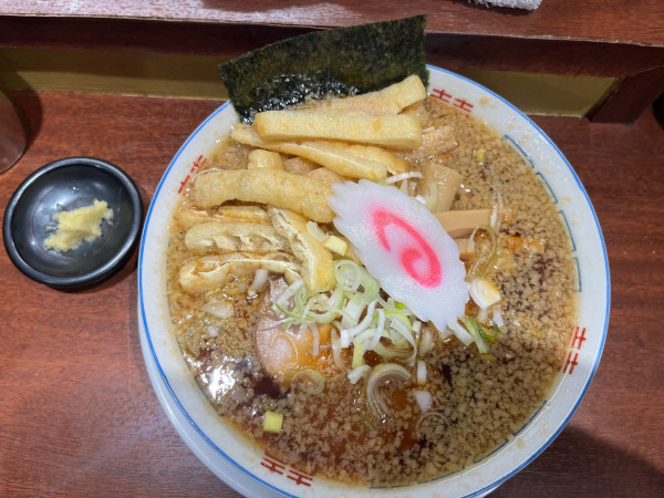 「いりこきつね（豚1枚）」@大井町立食い中華蕎麦 いりこ屋の写真