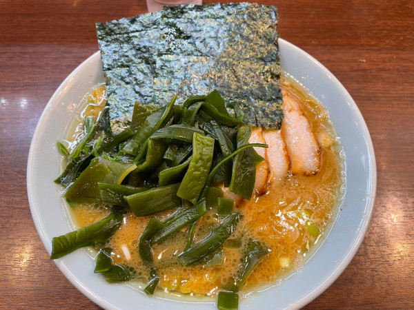 「チャーシュー麺、茎ワカメ」@金八家の写真