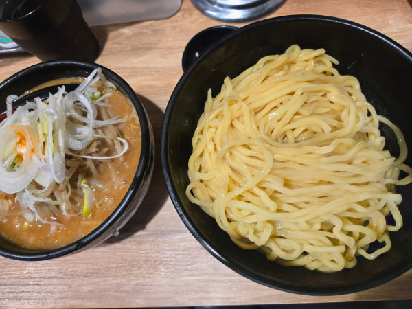 「味噌つけ麺大盛(野菜大盛、ニンニク)」@麺処 花田 上野店の写真