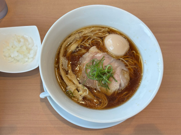 「特製醤油らぁ麺（1155）　大盛（165）」@らぁ麺 はやし田 国立店の写真