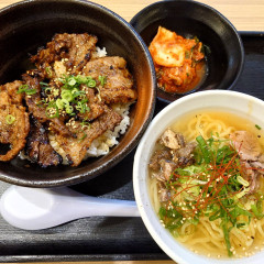 マルハのカルビ丼 ららぽーと富士見店の写真