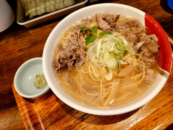 「牛しゃぶ塩ラーメン」@麺処福吉 Higa-Tokoの写真