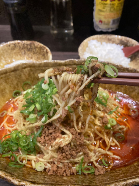 「汁なし担々麺4辛650 温玉60 ミニライス40」@中華そば くにまつ 本店の写真