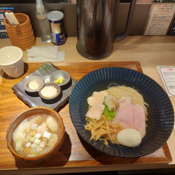 「特製帆立の昆布水つけ麺大盛 黒+帆立と佃煮ご飯」@Tokyo Style Noodle ほたて日和の写真