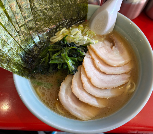 「チャーシュー麺＋海苔＋ほうれん草」@おーくら家 本店の写真