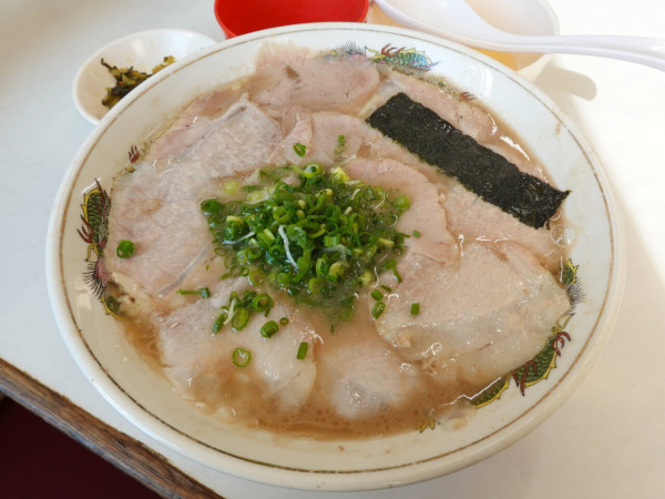 「チャーシューメン750円&玉子50円」@一光軒の写真