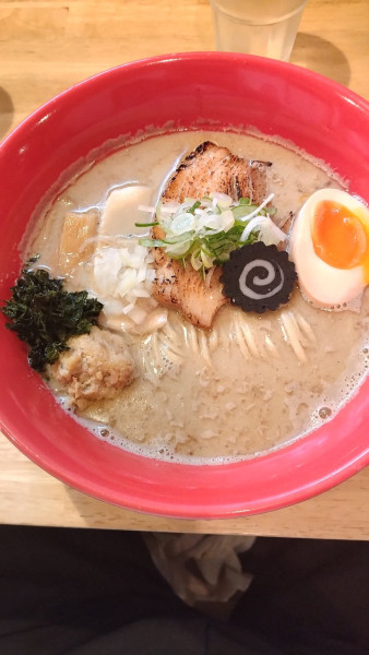 「濃厚!!鶏煮干しらあ麺」@自家製麺 絆の写真
