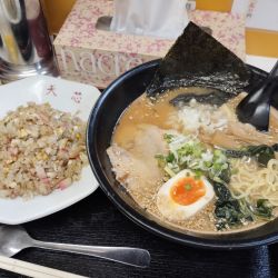 すりばち 味噌 半チャーハン