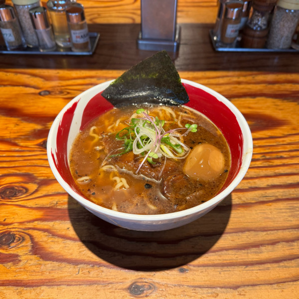 「醤そば+味玉」@麺場 浜虎 横浜店の写真