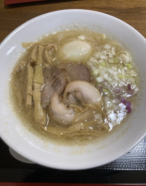 「【限定】牛骨と丸鶏の白湯そば　味玉」@麺屋あきづの写真