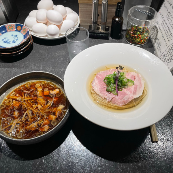 「日本橋にんべんだし昆布水つけ麺」@駄目な隣人 新宿店の写真