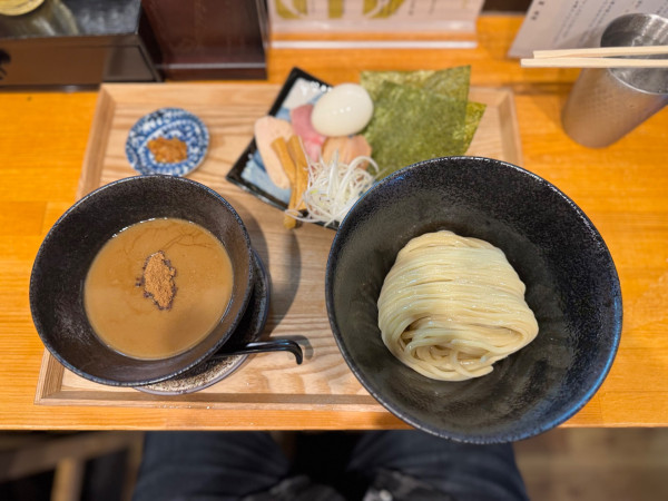「特製つけ麺 並盛1400円＊オープン特価700円」@つけ麺 飛耀の写真