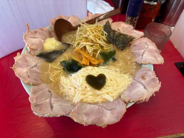 「ネギとろチャーシューメン（1300）中盛（100）」@壱発ラーメン 八王子店の写真