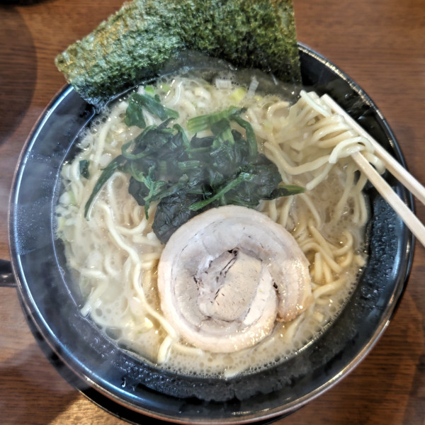 「半チャーハンセット（1270円）、麺増量（無料）」@横浜家系ラーメン 飛龍家の写真