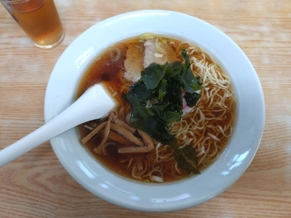 「ラーメン550円」@栄楽の写真