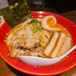 濃厚辛味噌そば(辛め)・麺の大盛り ￥1,200