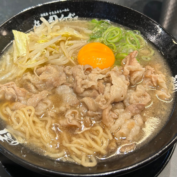 「秘伝のニンニク醤油肉そば＋生ビール」@伝説の肉そば屋 御茶ノ水店の写真