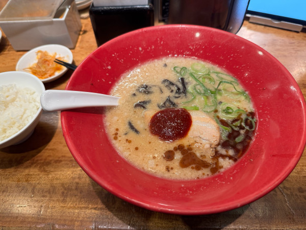 「赤丸」@博多一風堂 梅田店の写真