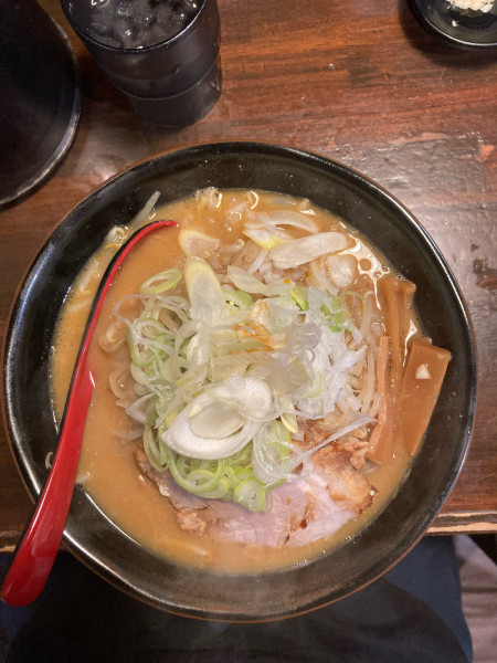 「味噌1050円野菜大盛りにんにく増し」@麺処 花田 池袋店の写真